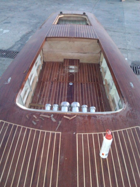 The floor plates were already shown in rounded top - wooden deck.