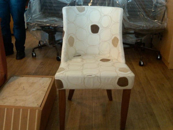 IMG00216-20110715-1305.jpg (500.8 KiB) Viewed 534833 times Chair front