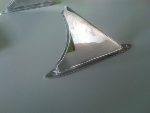 IMG00210-20110714-1814.jpg (388.36 KiB) Viewed 339181 times Shark-fin design